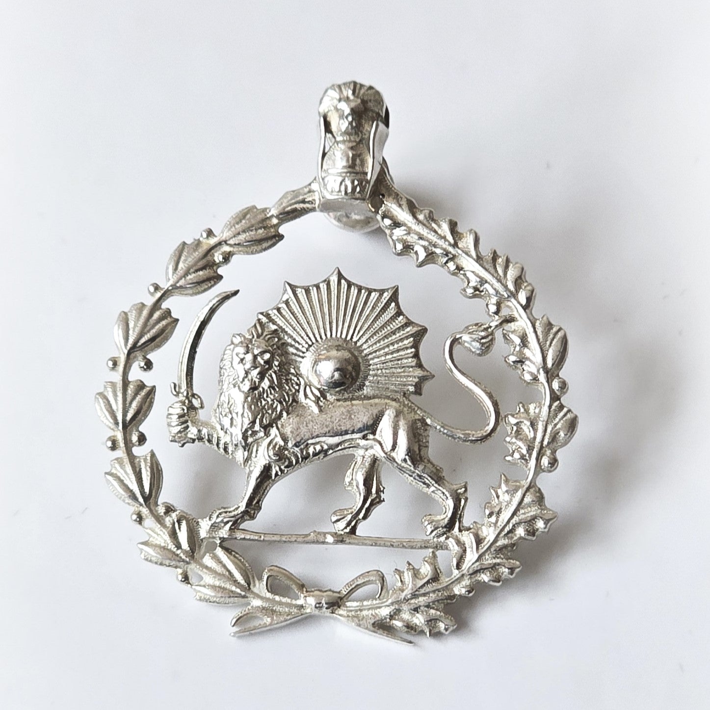 Lion and Sun Pin