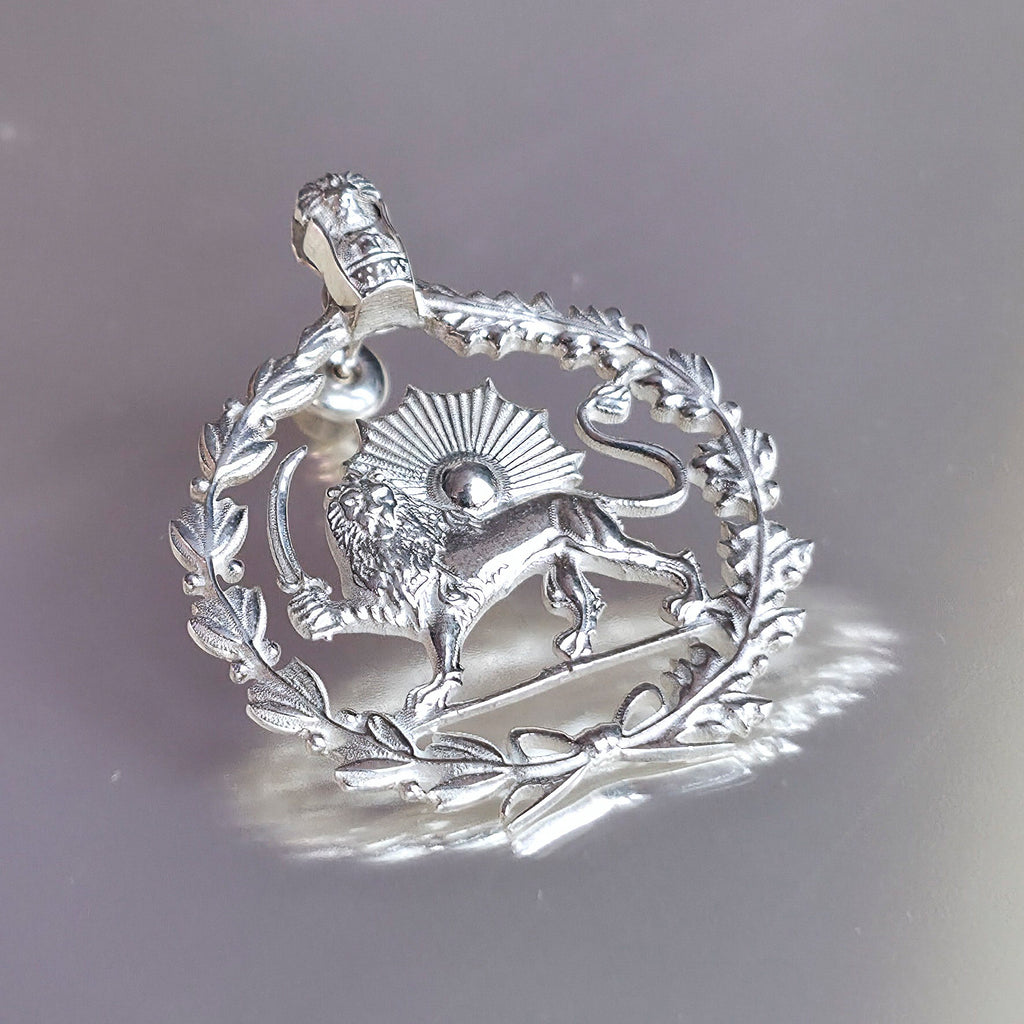 Lion and Sun Pin